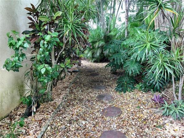 Lakes Of Boca Barwood, 23277 Barlake Dr, Boca Raton, Florida 33433, image 1