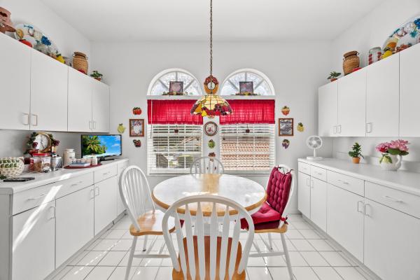 St Andrews Glen, 7661 Mackenzie Ct #422, Lake Worth, Florida 33467, image 2