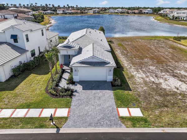 Tesoro Club, 473 SE Fascino Cir, Port St. Lucie, Florida 34984, image 2