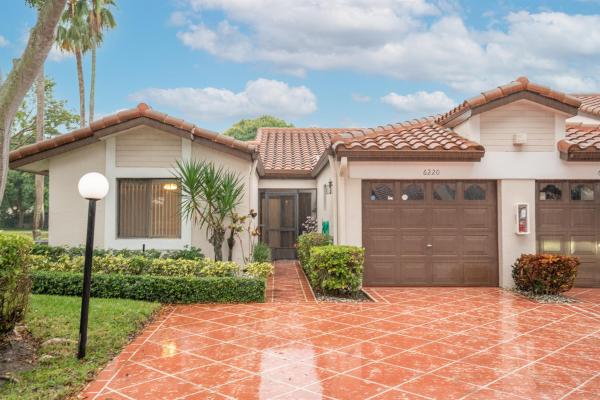 Huntington Pointe, 6220 Kings Gate Cir, Delray Beach, Florida 33484, image 1