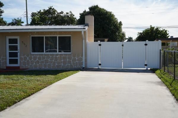 Golfview Heights, 552 Beech Rd, West Palm Beach, Florida 33409, image 1