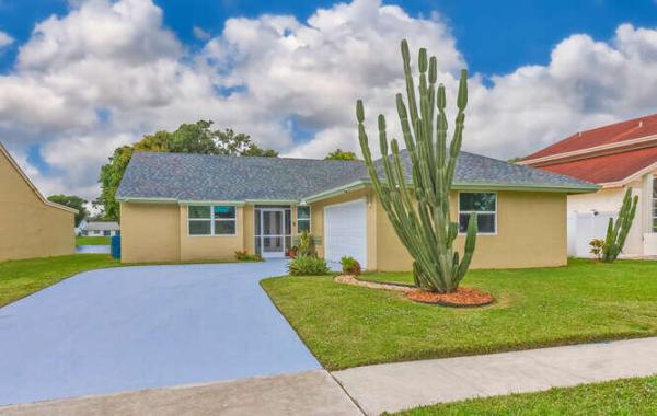 Stonehaven, 1817 Stonehaven Dr, Boynton Beach, Florida 33436, image 2