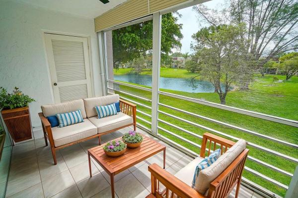 Lago Del Rey, 2828 Casita Way, Delray Beach, Florida 33445, image 2