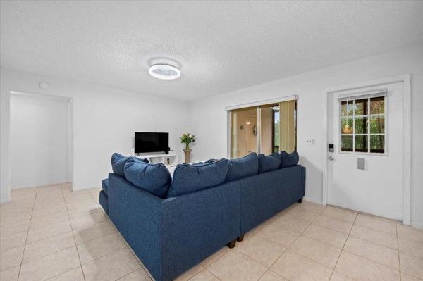 Pine Ridge South 4, 436 Pine Glen Ln #B-2, Greenacres, Florida 33463, image 1