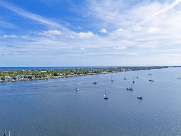 Olde Village Pointe, 305 E Ocean Ave #TH-7, Lantana, Florida 33462, image 1