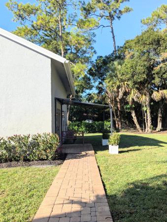 Paddock Park 1 Of Wellington, 14708 Stirrup Ln, Wellington, Florida 33414, image 1