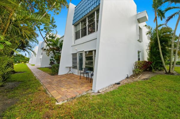 Lago Del Rey, 2600 Fiore Way #101C, Delray Beach, Florida 33445, image 3