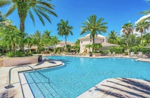 Calabria At San Matera, 3021 Alcazar Pl #202, Palm Beach Gardens, Florida 33410, image 1