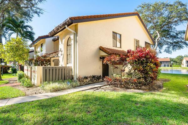 10423 S Circle Lake Dr #202, Boynton Beach, Florida 33437, image 1