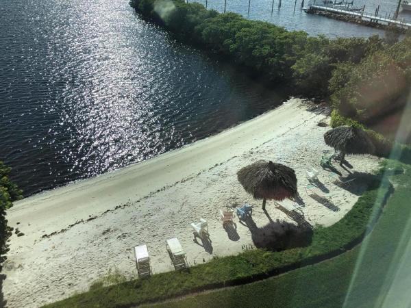 Hypoluxo's Mariner's Cay, 600 Scotia Dr #104, Hypoluxo, Florida 33462, image 1