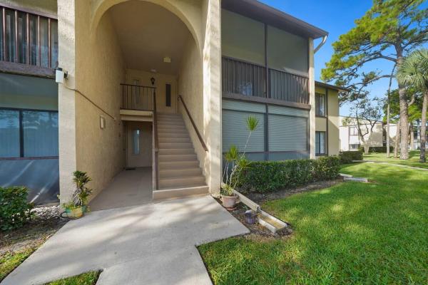802 Sky Pine Way #E2, Greenacres, Florida 33415, image 1