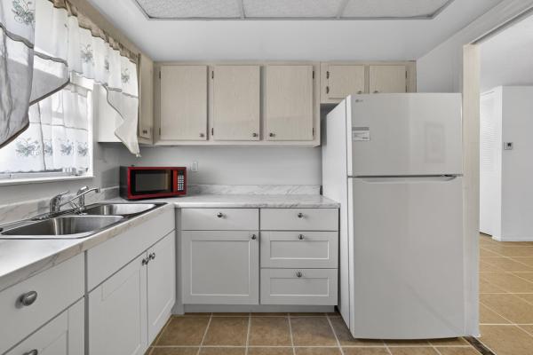 Crosley At Cresthaven Villas, 2833 Crosley Dr W #C, West Palm Beach, Florida 33415, image 3