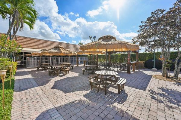 Golden Lakes Village, 107 Lake Olive Dr, West Palm Beach, Florida 33411, image 1