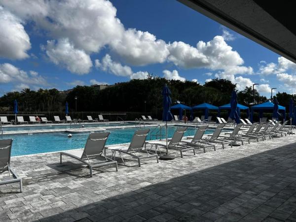 Avalon Trails, 7053 Peters Ln, Delray Beach, Florida 33446, image 1