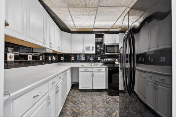 Palm Beach Lakes South, 225 S Sequoia Dr, West Palm Beach, Florida 33409, image 1