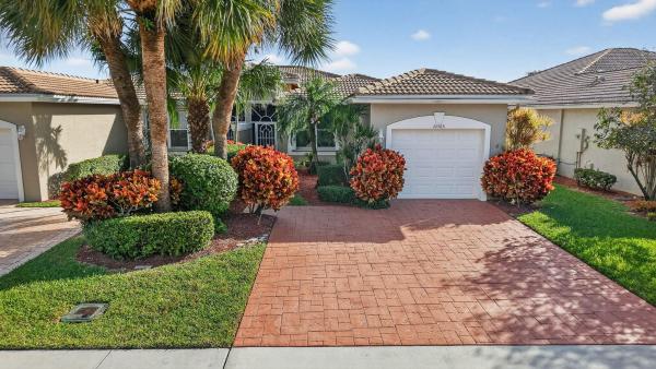 Majestic Isles, 10565 Royal Caribbean Cir #, Boynton Beach, Florida 33437, image 1