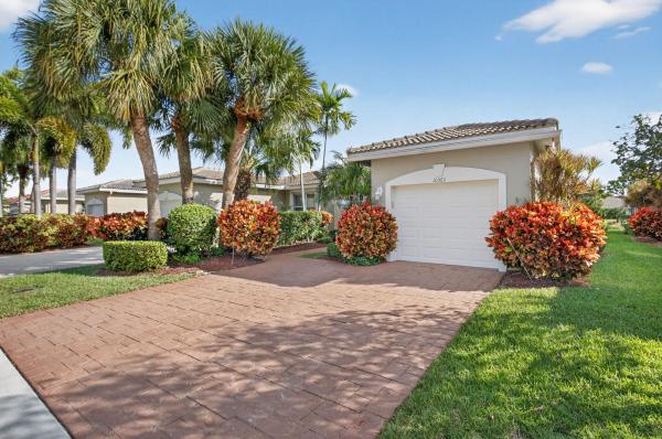 Majestic Isles, 10565 Royal Caribbean Cir #, Boynton Beach, Florida 33437, image 1