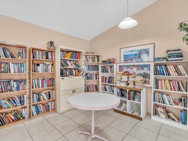 Meadowbrook Lakes View, 321 SE 3rd St #208, Dania Beach, Florida 33004, image 2