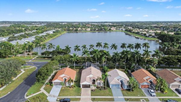 The Estates At Oak Hamlet, 1971 Oak Berry Cir, Wellington, Florida 33414, image 1