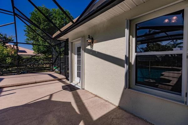 The Estates Of Royal Palm Beach, 113 Sugarwood Cres, Royal Palm Beach, Florida 33411, image 2
