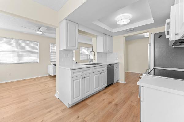 Leisureville, 3051 NW 2nd Ave, Pompano Beach, Florida 33064, image 2