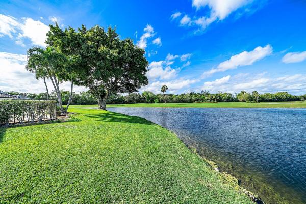 Boca Woods Country Club, 21459 Bridge View Dr, Boca Raton, Florida 33428, image 1