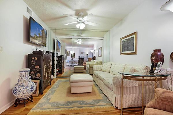 Huntington Pointe, 6037 Pointe Regal Cir #403, Delray Beach, Florida 33484, image 1