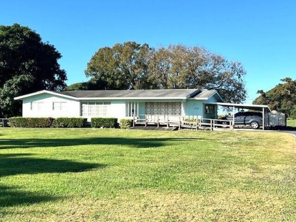 100 Royal Palm Way, Belle Glade, Florida 33430, image 1