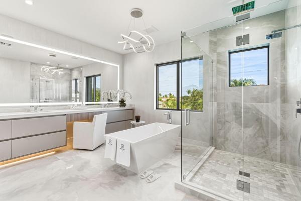 1050 NE 3rd Ave, Boca Raton, Florida 33432, image 1
