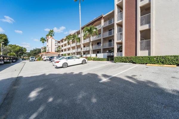 Huntington Pointe, 6269 Pointe Regal Cir #309, Delray Beach, Florida 33484, image 1