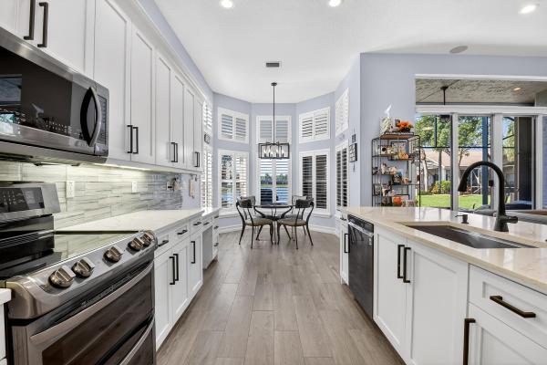 Valencia Shores, 7909 Seagrape Shores Dr, Lake Worth, Florida 33467, image 2