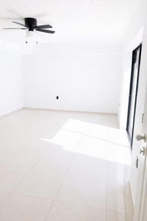 Lakewood Of Palm Springs, 31 Lake Arbor Dr, Palm Springs, Florida 33461, image 1