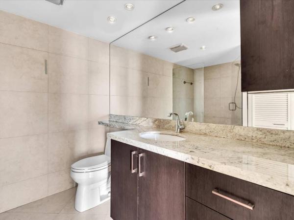 Towers Of Oceanview South, 600 Parkview Dr #719, Hallandale Beach, Florida 33009, image 1