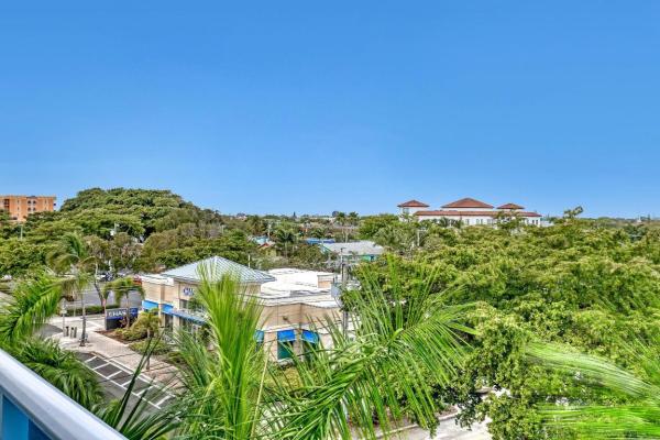 1 S Palmway #204, Lake Worth, Florida 33460, image 1