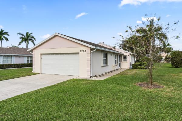 The Palm Club, 1261 Pine Sage Cir, West Palm Beach, Florida 33409, image 2