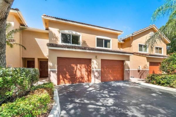 Hypoluxo's Mariner's Cay, 1100 Scotia Dr #105, Hypoluxo, Florida 33462, image 1