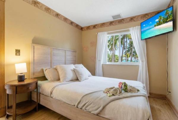 Meadow Park, 1905 Meadow Ct, West Palm Beach, Florida 33406, image 3