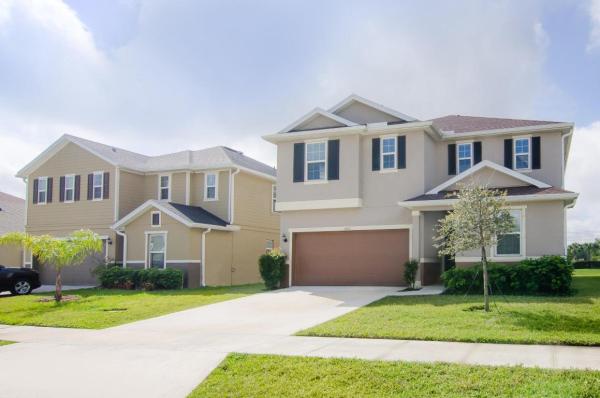 Pine Trace, 5600 NW Pine Trail Cir, Port St. Lucie, Florida 34983, image 1