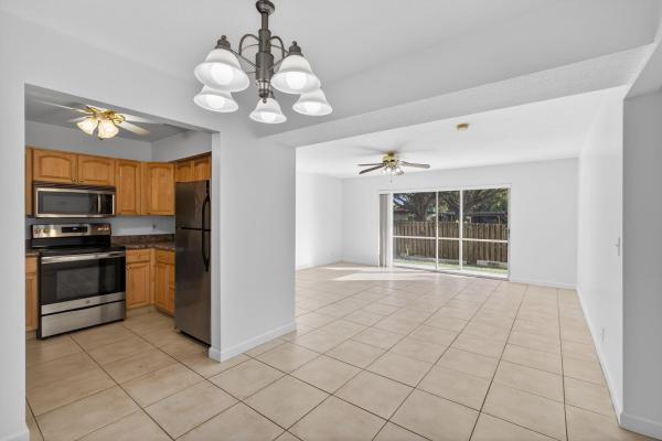 Manson, 10330 N Military Trl #3a, Palm Beach Gardens, Florida 33410, image 1