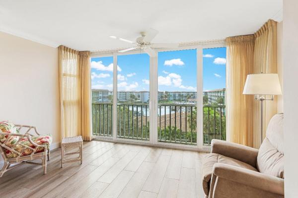 Tropic Bay, 900 Dogwood Dr #538, Delray Beach, Florida 33483, image 1