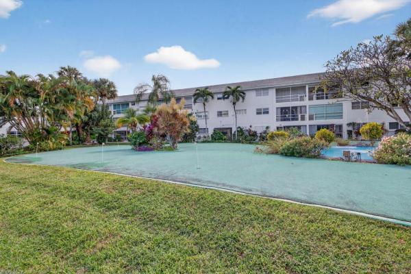 Lighthouse Point Gardens South, 2050 NE 39th St #210S, Lighthouse Point, Florida 33064, image 1
