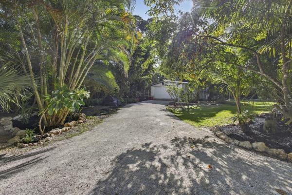 The Acreage, 17152 W Sycamore Dr, Loxahatchee, Florida 33470, image 2