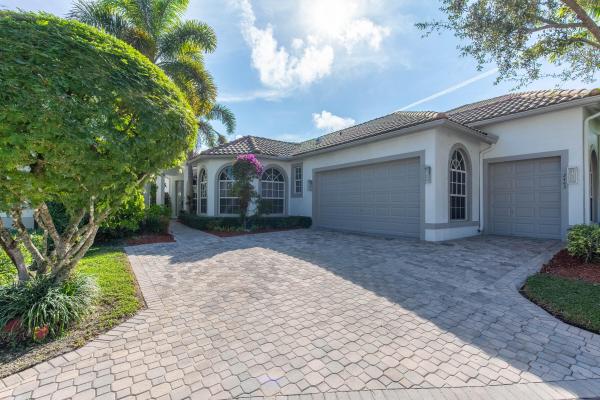 Eagles Landing, 2443 Players Ct, Wellington, Florida 33414, image 2