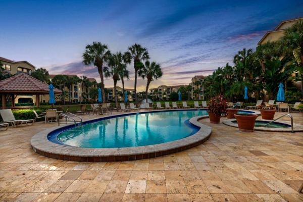 Uno Lago, 300 Uno Lago Dr #405, Juno Beach, Florida 33408, image 3