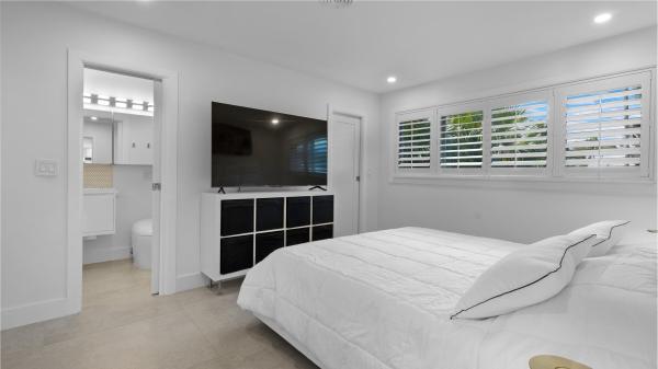Cypress Lake Estates, 1060 SE 9th Ave, Pompano Beach, Florida 33060, image 1