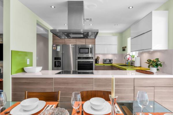 Edgewater Estates, 2301 NE 15th Ter, Wilton Manors, Florida 33305, image 2