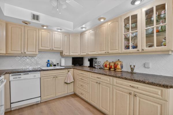 Richmond, 112 Richmond A, Deerfield Beach, Florida 33442, image 2