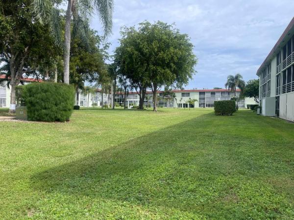 Regal Palms, 3100 Springdale Blvd #214, Palm Springs, Florida 33461, image 2