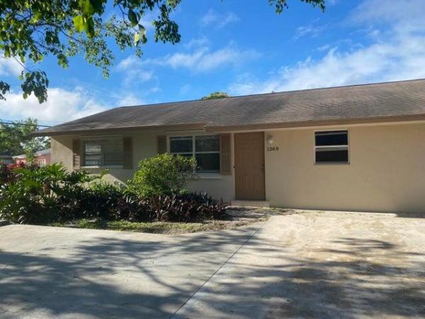 1367 Sunset Rd, Palm Springs, Florida 33406, image 1