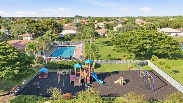 5292 Pine Meadows Rd, Lake Worth, Florida 33463, image 1